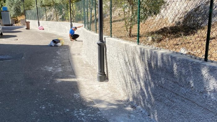 mercato s severino messa in sicurezza la parete rocciosa ai piedi del castello