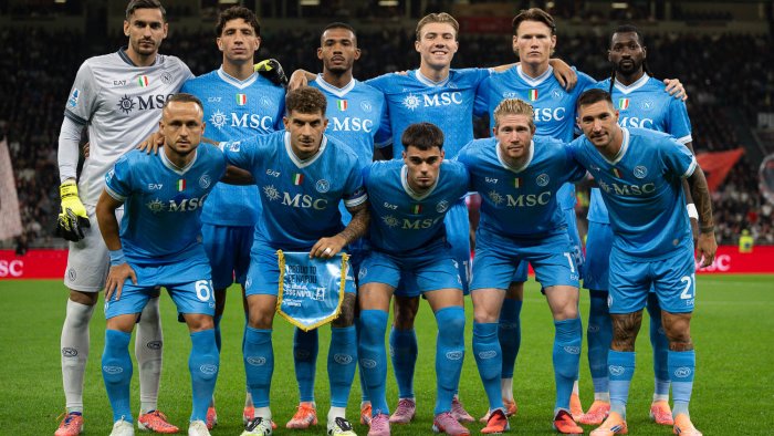 napoli contro lo sporting il riscatto e doppio