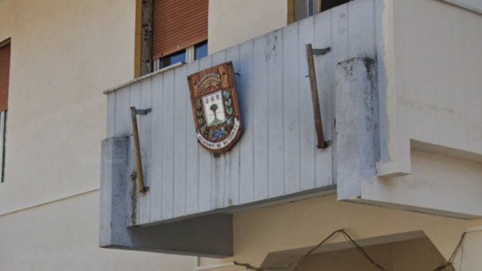 rotondi aggressione vicesindaco esposito ai domiciliari uno dei responsabili