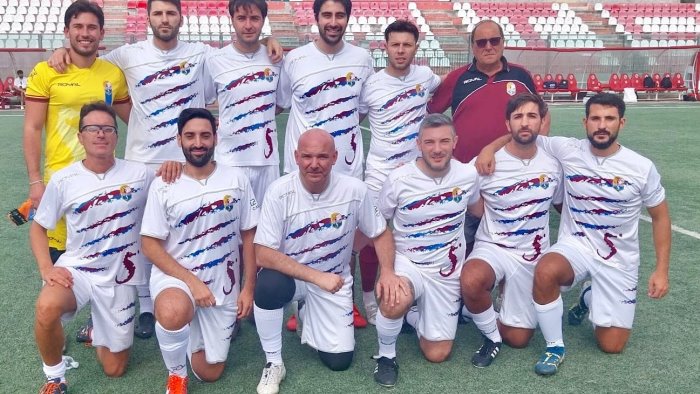 la scuola medica salernitana calcio vince il trofeo dell amicizia