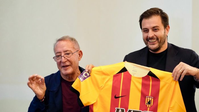 benevento calcio e consorzio medil ecco il protocollo di intesa le foto