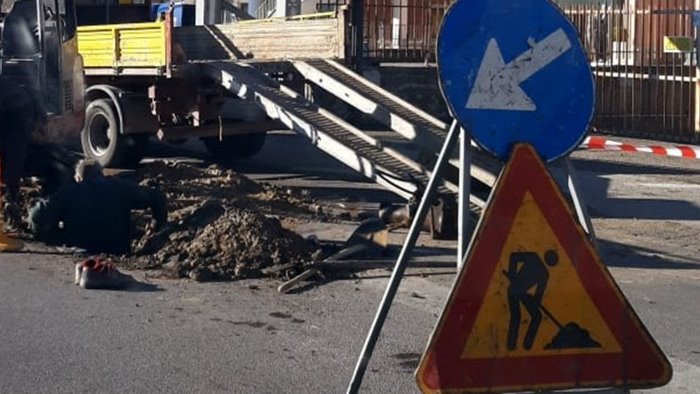 ariano riparazione a cardito dopo la denuncia del comitato uniamoci per l acqua