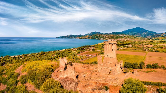a velia restaurata la porta marina sud