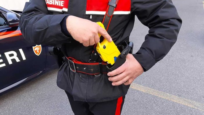 muore colpito dal taser 5 carabinieri indagati salvini noi con i militari