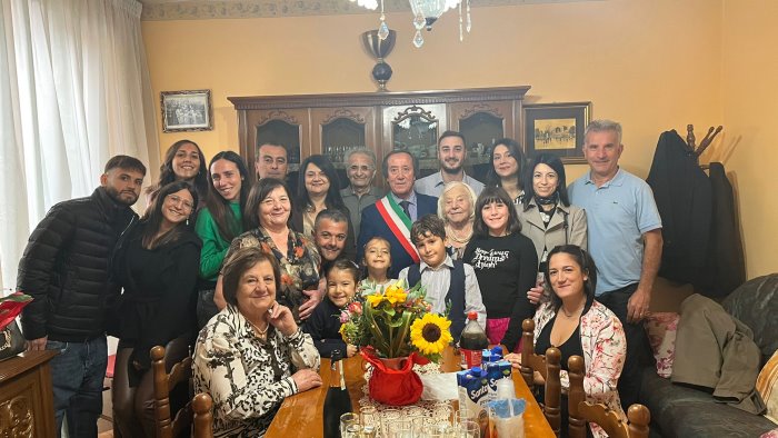 l irpinia dei centenari ha una nuova regina e carmela delle gatti a nusco