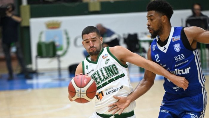 debacle casalinga per l avellino basket la valtur brindisi vince 59 82