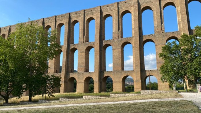 ok al bando per il recupero delle sorgenti del fizzo e dell acquedotto carolino