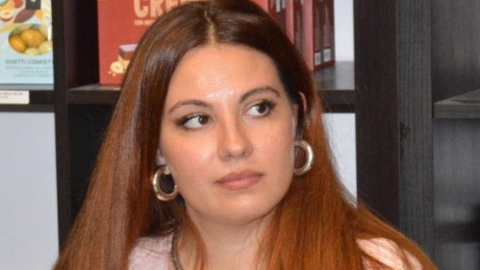 la poesia come ponte sulla memoria il successo di stefania andreottola coppola