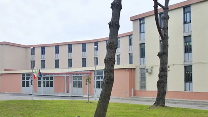 citta metropolitana di napoli domani la consegna della palestra al liceo severi