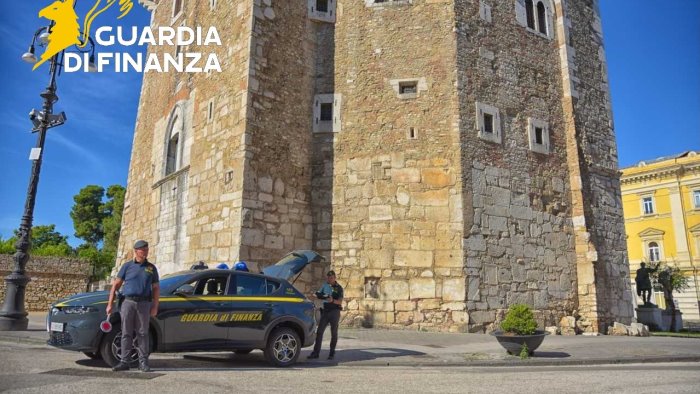 lavoro irregolare controlli e multe della finanza nel sannio