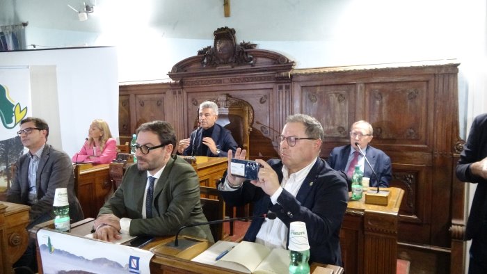 bonavitacola i parchi non sono un vincolo ma una risorsa per lo sviluppo foto