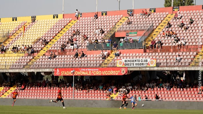 benevento cambia la seduta a porte aperte si fa stamattina