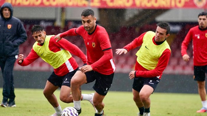 benevento stamattina allenamento intenso al vigorito le foto
