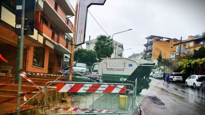 ariano torna a cedere la strada di corso vittorio emanuele