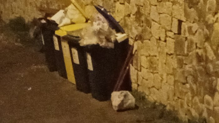 ariano chiarezza sul conferimento dei rifiuti nel rione martiri