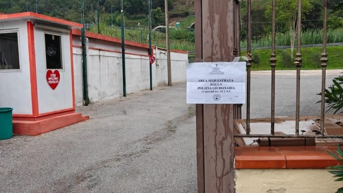 napoli blitz al centro sportivo di pianura scatta il sequestro