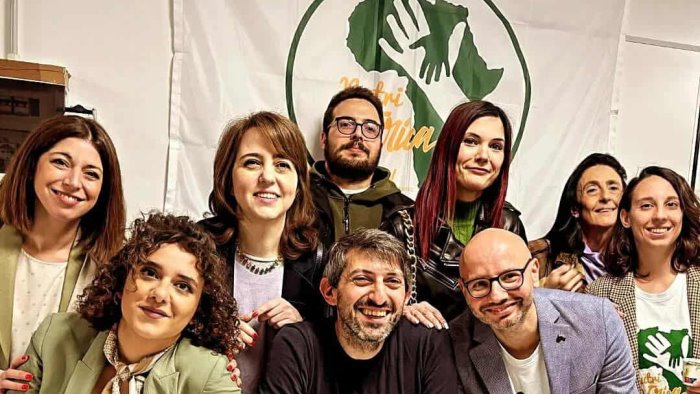 portici cibo a base di spirulina per l uganda