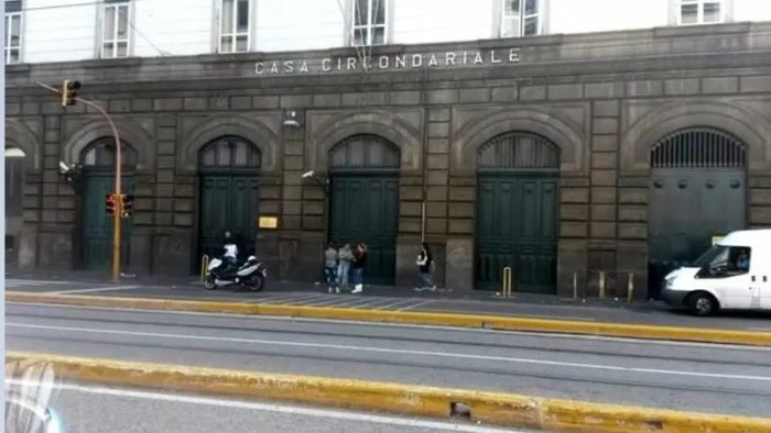 due decessi a poggioreale il garante ciambriello il carcere e un buco nero