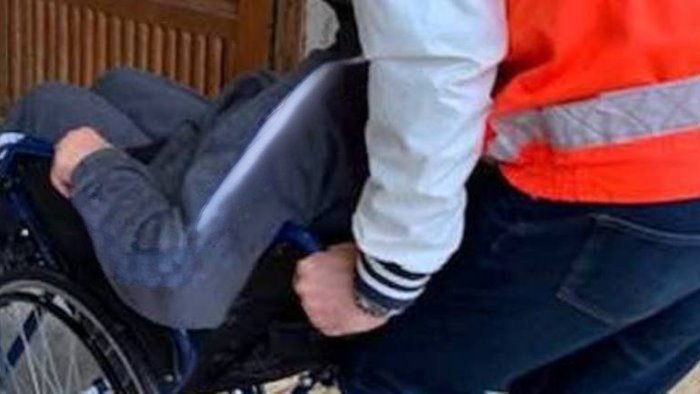 consorzio servizi sociali a6 4 sindaci denunciano gravi criticita gestionali