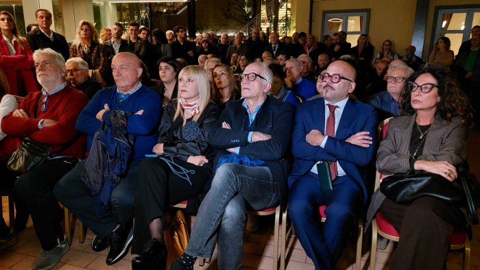 pd in corsa razzano e cacciano compatti per il sostegno a fico