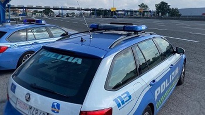 napoli conducente autobetoniera denunciato per omissione di soccorso