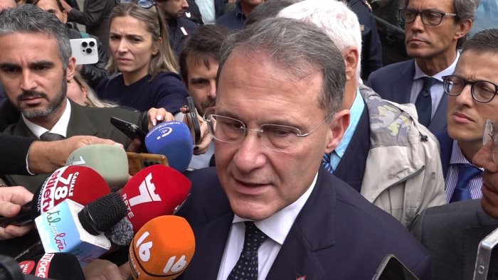 salerno cirielli attacca de luca nel suo feudo e il passato