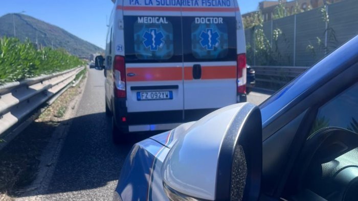 incidenti stradali dramma senza fine nel salernitano perde la vita una donna