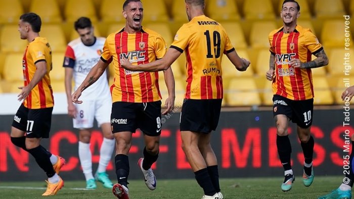 vittoria del benevento sul potenza e 2 a 0 al vigorito