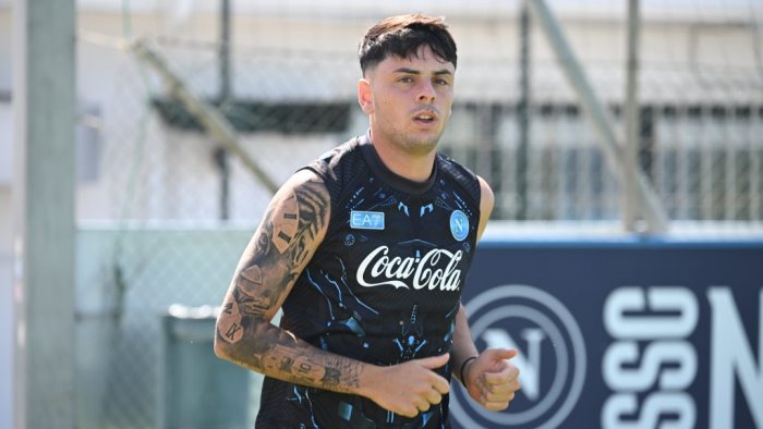 i due giovani ambrosino e vergara rinnovano fino al 2030 l annuncio del napoli