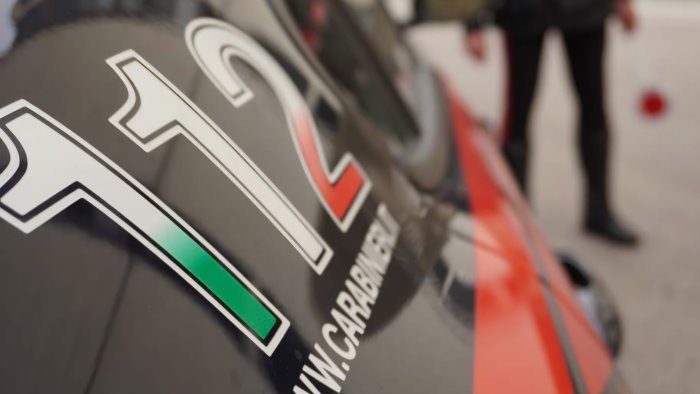 solofra si scaglia contro i carabinieri durante un controllo arrestato 48enne