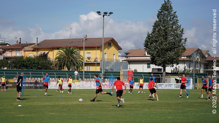 benevento visita a sorpresa dell antidoping allenamento rimandato