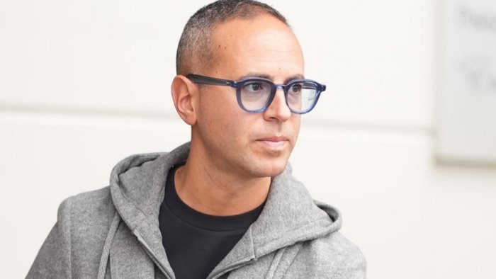 michele criscitiello rapinato in auto i ladri gli strappano rolex da 65mila euro