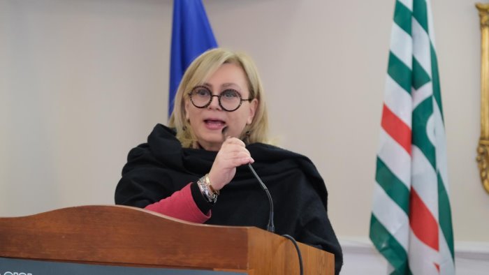 licenziati dalla provincia dopo 20 anni 9 forestali salernitani senza lavoro