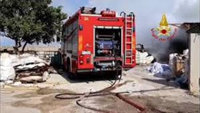 incendio di mondragone risultati monitoraggio inquinanti atmosferici