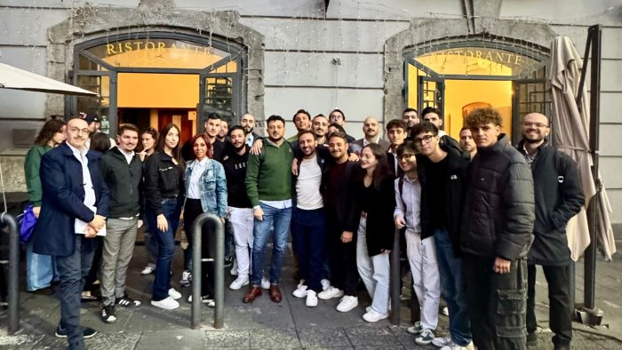 campania i giovani protagonisti del cambiamento con roberto fico