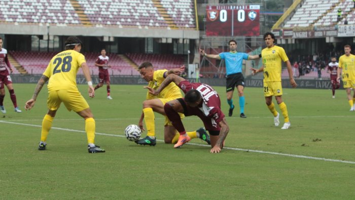 salernitana casertana fischia l aretino cerbasi