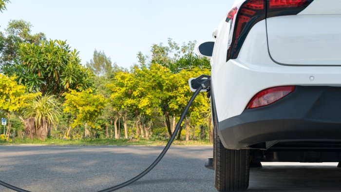 al via i nuovi bonus per veicoli elettrici incentivi fino a 20 mila euro