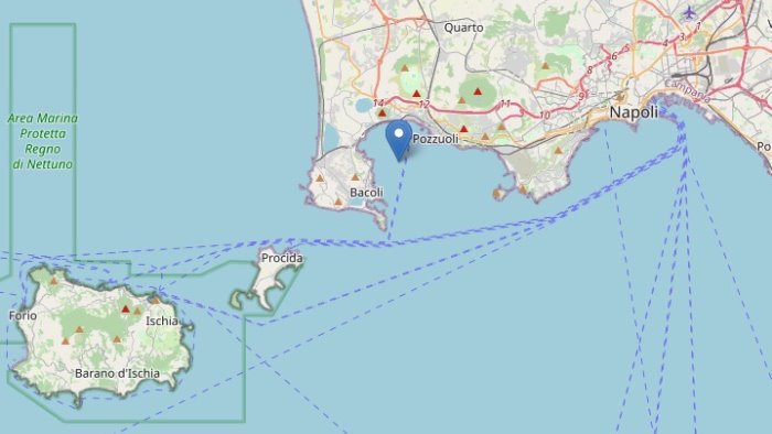 bradisismo nuova scossa nei campi flegrei magnitudo 2 8