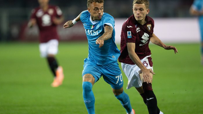 lang apre la polemica con conte parlo poco meglio che non dica nulla