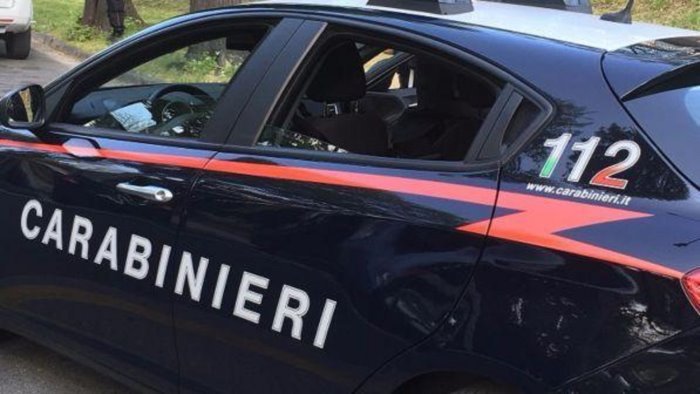 minaccia di morte l ex braccialetto elettronico per un 34enne di battipaglia