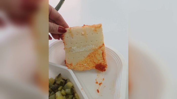 napoli mense scolastiche scattano i controlli igienico sanitari