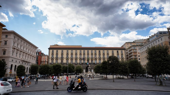 tirocini a napoli 800 opportunita per disoccupati di lunga data