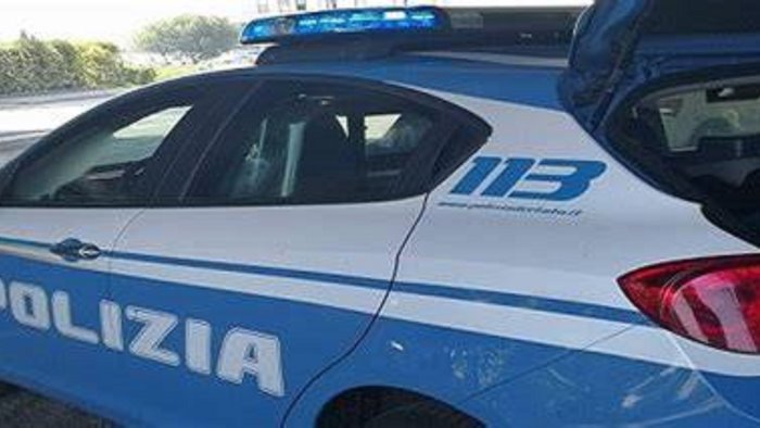 furto choc ad avellino madre derubata mentre prega sulla tomba del figlio