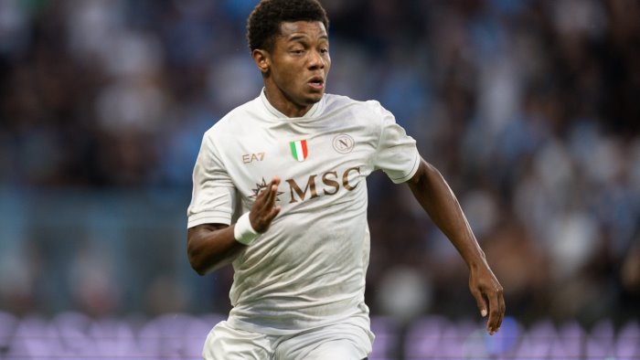 napoli il big match con l inter in emergenza conte sceglie neres falso nueve