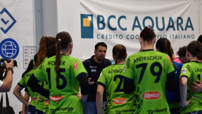 pallamano a1 erice sbanca la palumbo jomi salerno sconfitta 24 21