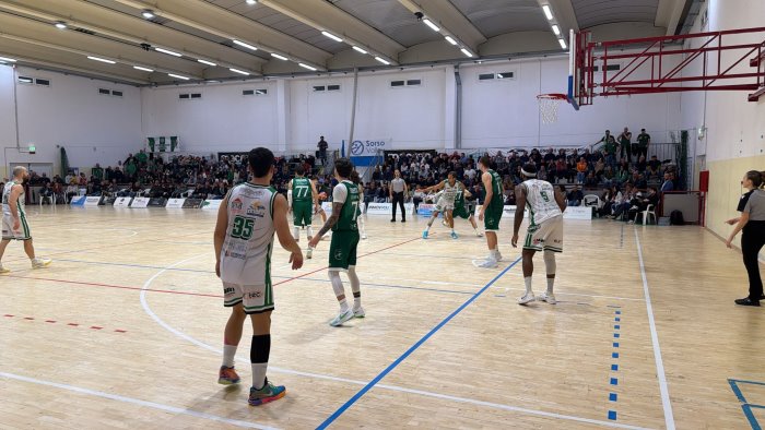 la scandone avellino passa con decisione a sorso contro sennori 77 91