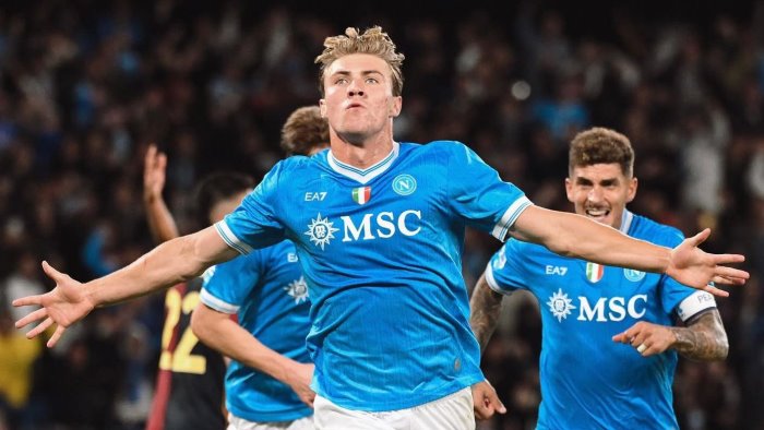 lecce napoli conte aspetta hojlund da valutare l acciaccato neres