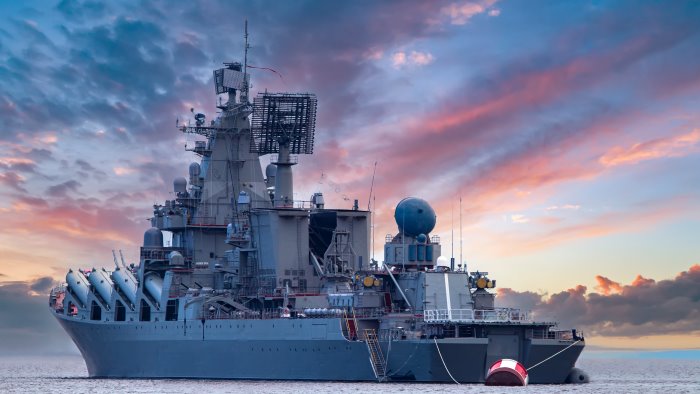 tensione nel caribe la nave usa a un passo dal venezuela