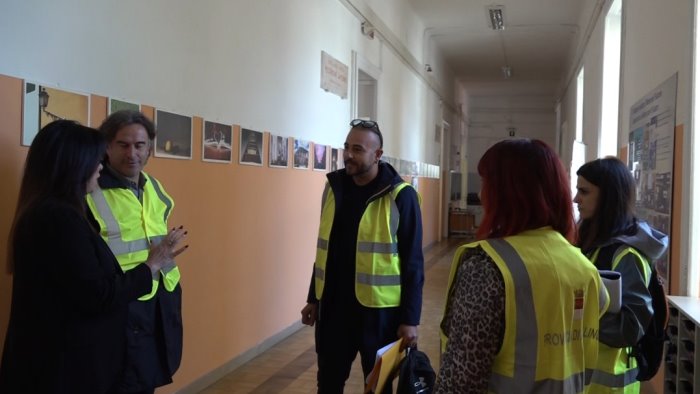 terremoto verifiche in corso nelle scuole pagliuca domani si torna in classe