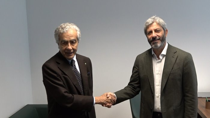 fico governo tira volata a cirielli talmente bene che gli tagliano fondi